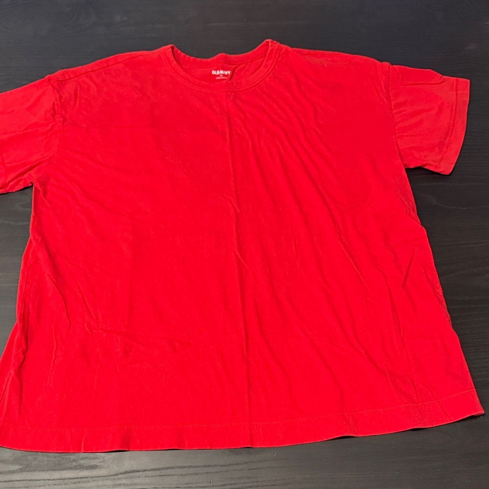 Old Navy Women’s oversized Vibrant Red Short Sleeve Tee